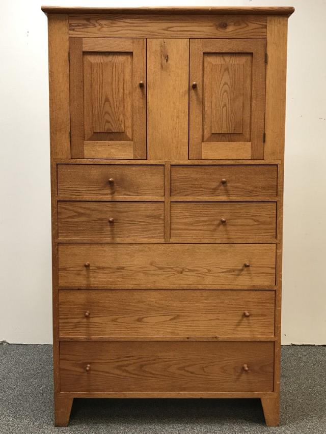 THOMAS MOSER CABINET MAKER, OAK DR. WHITE'S CHEST (1 of 20)