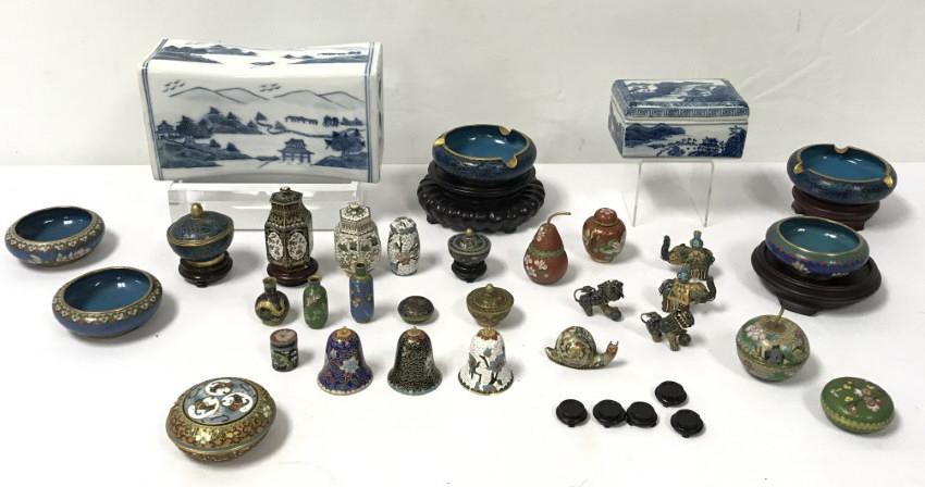 MODERN CHINESE PORCELAIN & CLOISONNE BOX LOT (1 of 18)