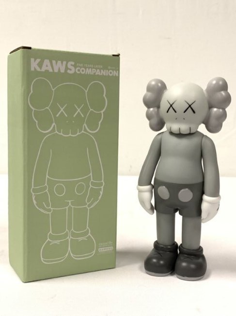 KAWS COMPANION 8" VINYL SCULPTURE / TOY - GREY (1 of 13)