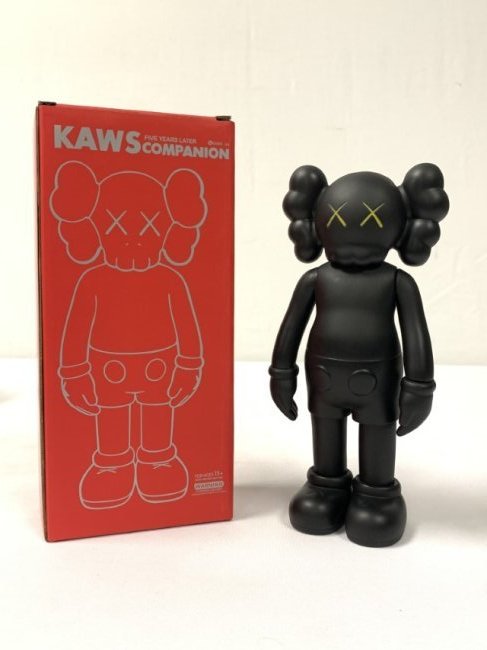 KAWS COMPANION 8" VINYL SCULPTURE / TOY - BLACK (1 of 14)