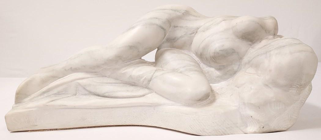 ITALIAN WHITE MARBLE SCULPTURE OF A RECLINING NUDE: Vintage Italian white marble sculpture of a reclining nude woman. Measures a total of 8.5" tall x 20.5" long and 8" deep. Signed and dated on one end what appears to read "Scott R McKee 1989". Conditi