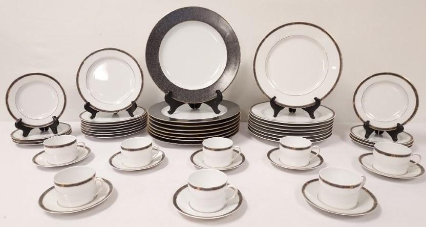 BERNARDAUD LIMOGES PORCELAIN DINNERWARE SRV FOR 8 (1 of 17)