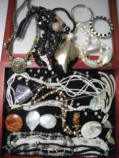 ASSORTED LADIES COSTUME JEWELRY: NACRE & SEASHELLS: Assorted ladies costume jewelry. Includes many nacre and seashell pieces, but also others. Sterling, nacre, shells, gold tone, seed beads, glass beads, wood, faux stone, silver tone, rose quartz, ivor