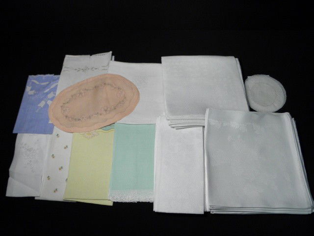 LOT ASSORTED ESTATE LINENS: NAPKINS, PLACE MATS ET: Lot of assorted estate linens. Includes set of 8 Belgian white cocktail rounds, set 6 Damask napkins, set of 10 Damask napkins, set of 8 Damask napkins, and other various pieces, see images. Condition