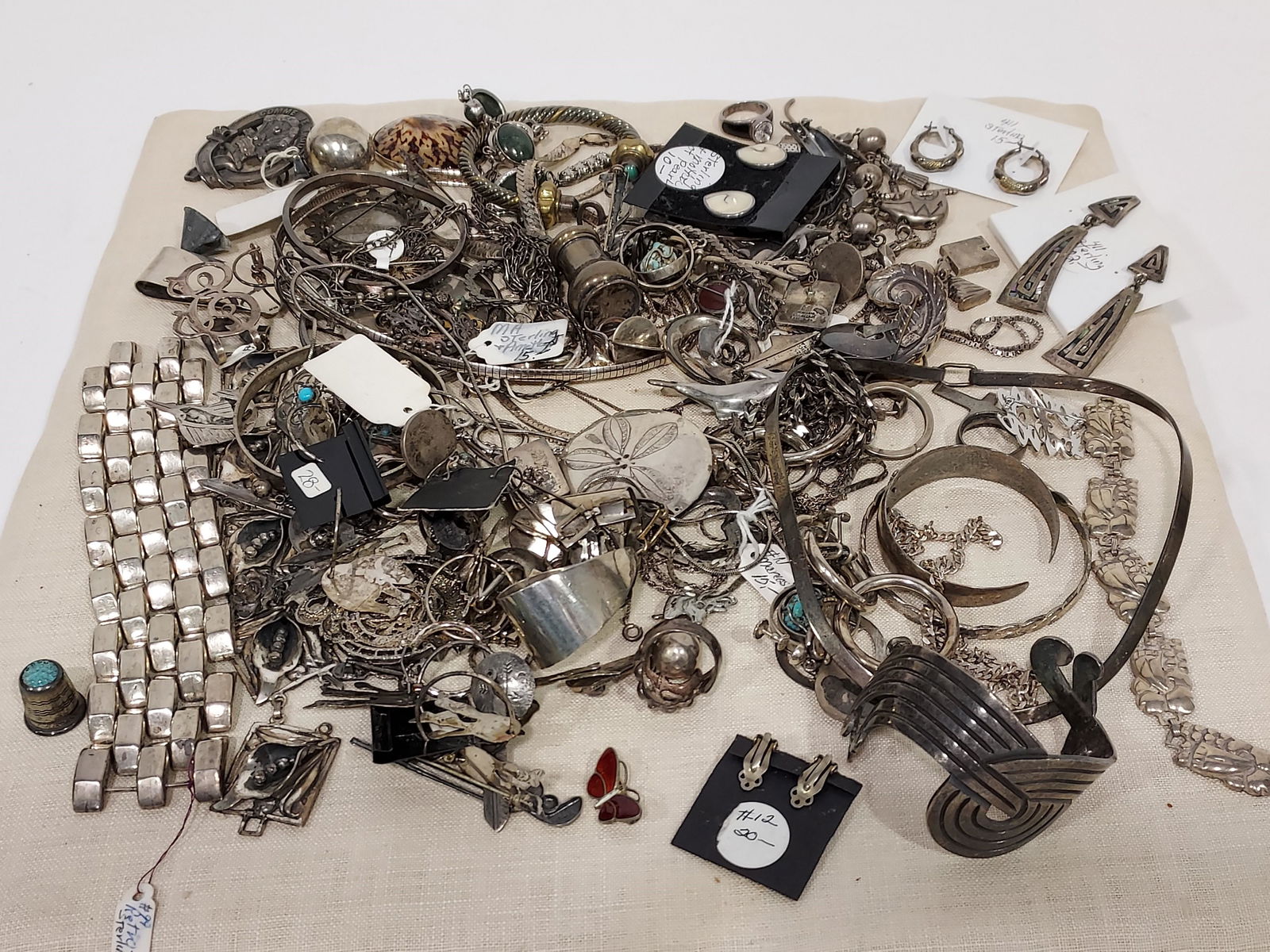 TRAY LOT ASSORTED LADIES COSTUME JEWELRY: STERLING (1 of 16)