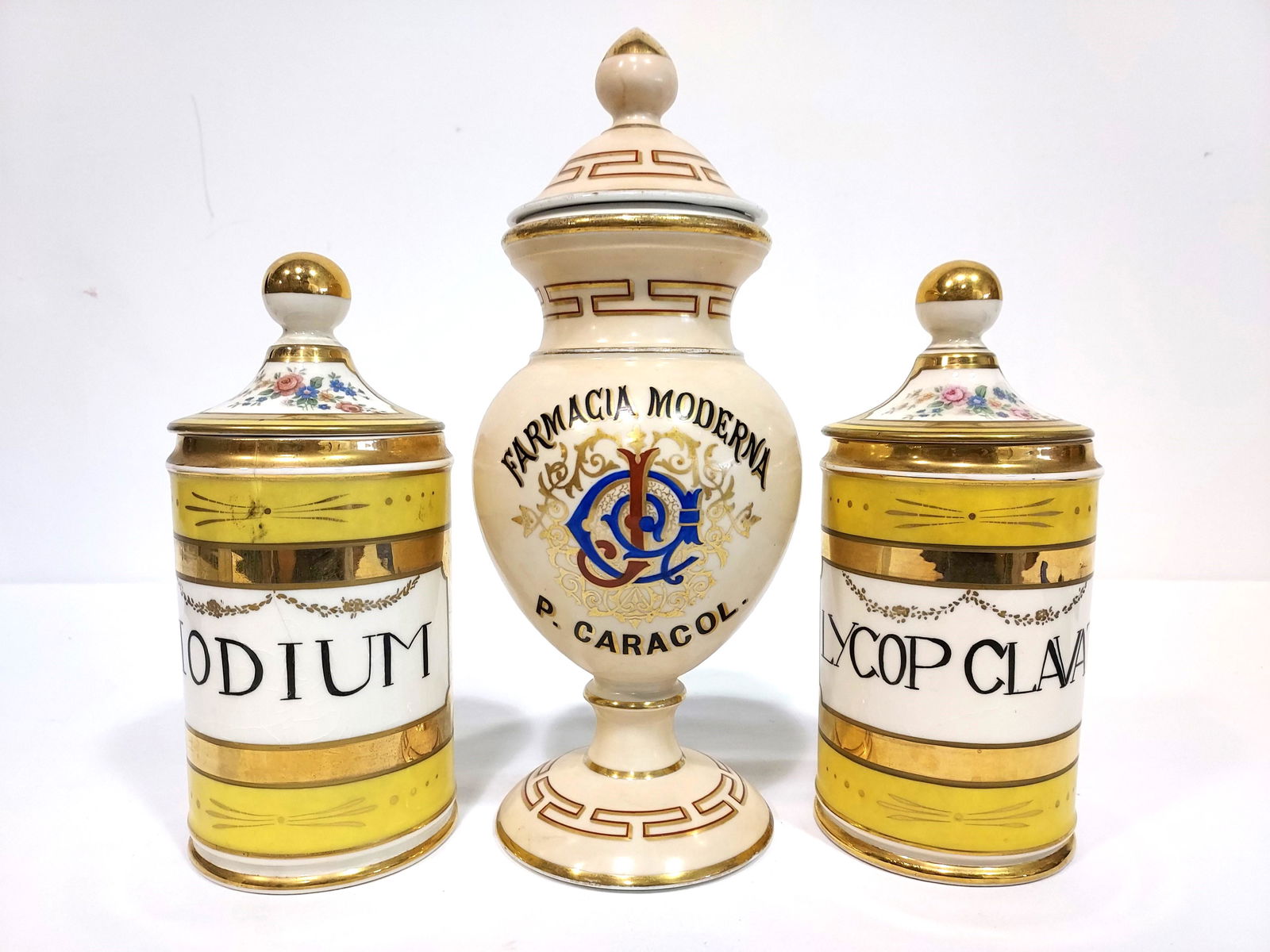 THREE APOTHECARY JARS (1 of 19)