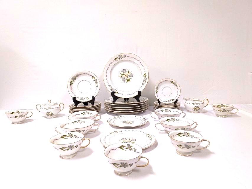 ROSENTHAL "FANTASIA" PARTIAL DINNERWARE SERVICE 35 (1 of 13)