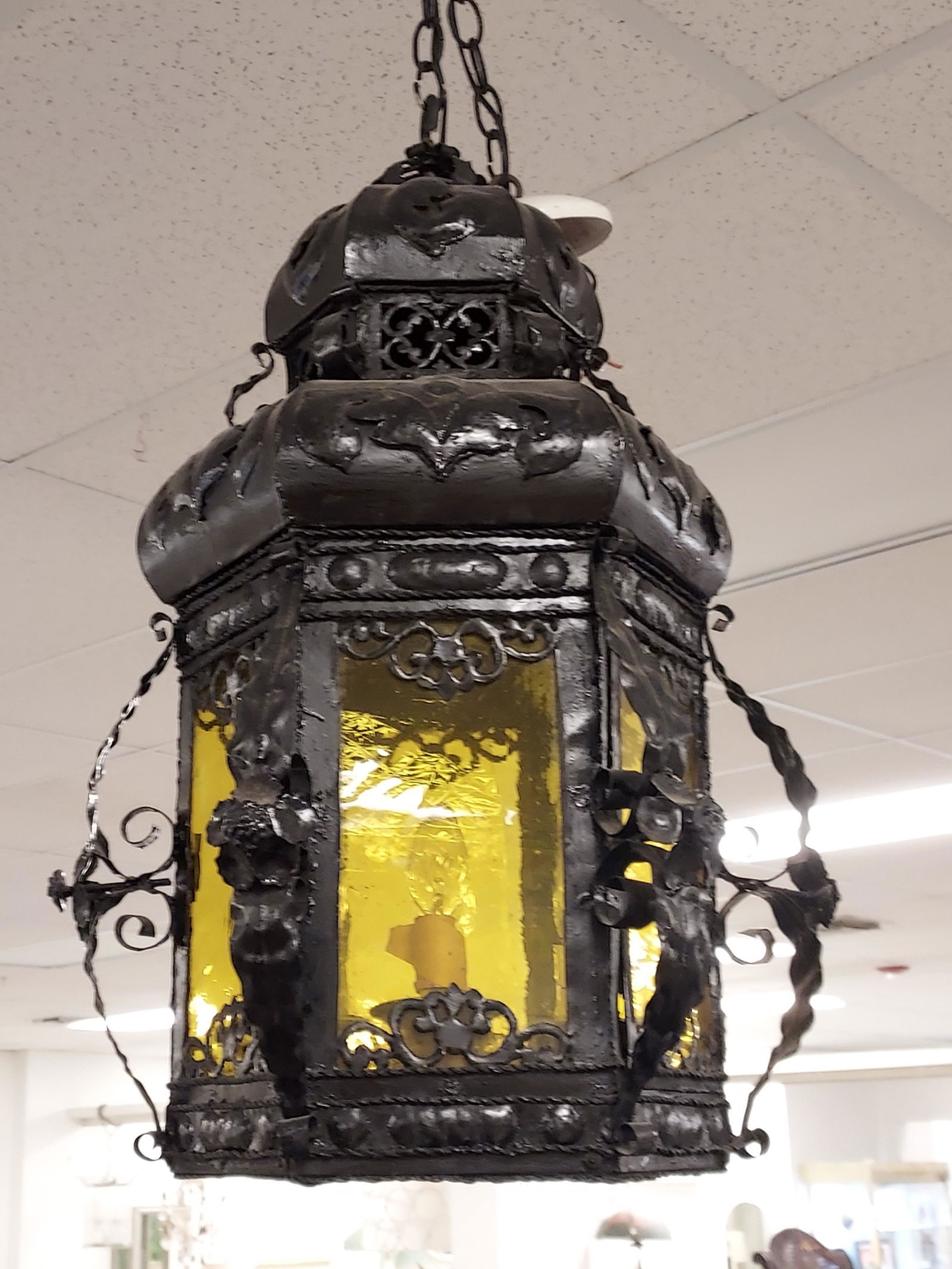 VINTAGE METAL VENETIAN STYLE LANTERN CHANDELIER (1 of 9)