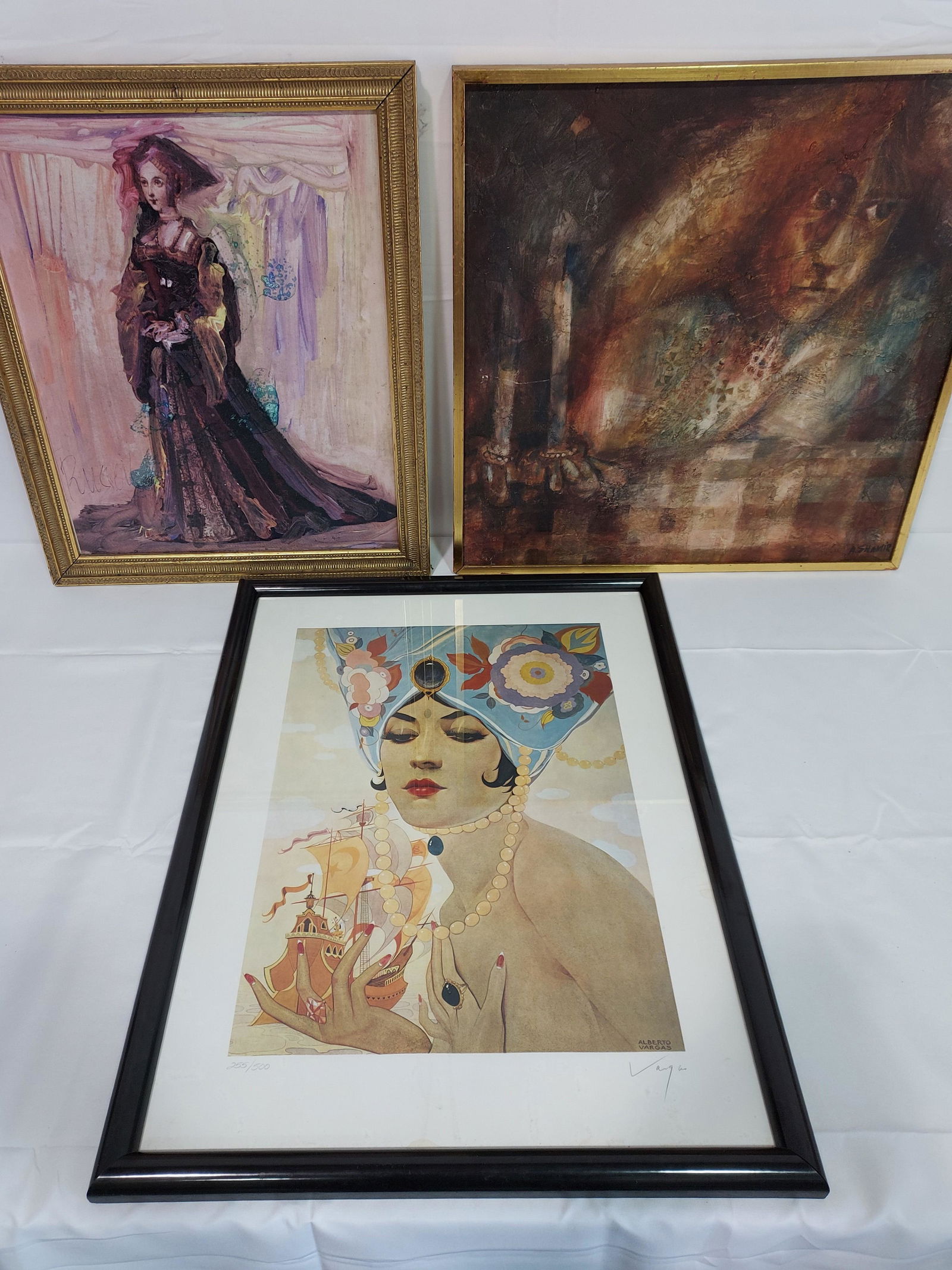 THREE VINTAGE DECORATIVE PAINTINGS / PRINTS (1 of 14)