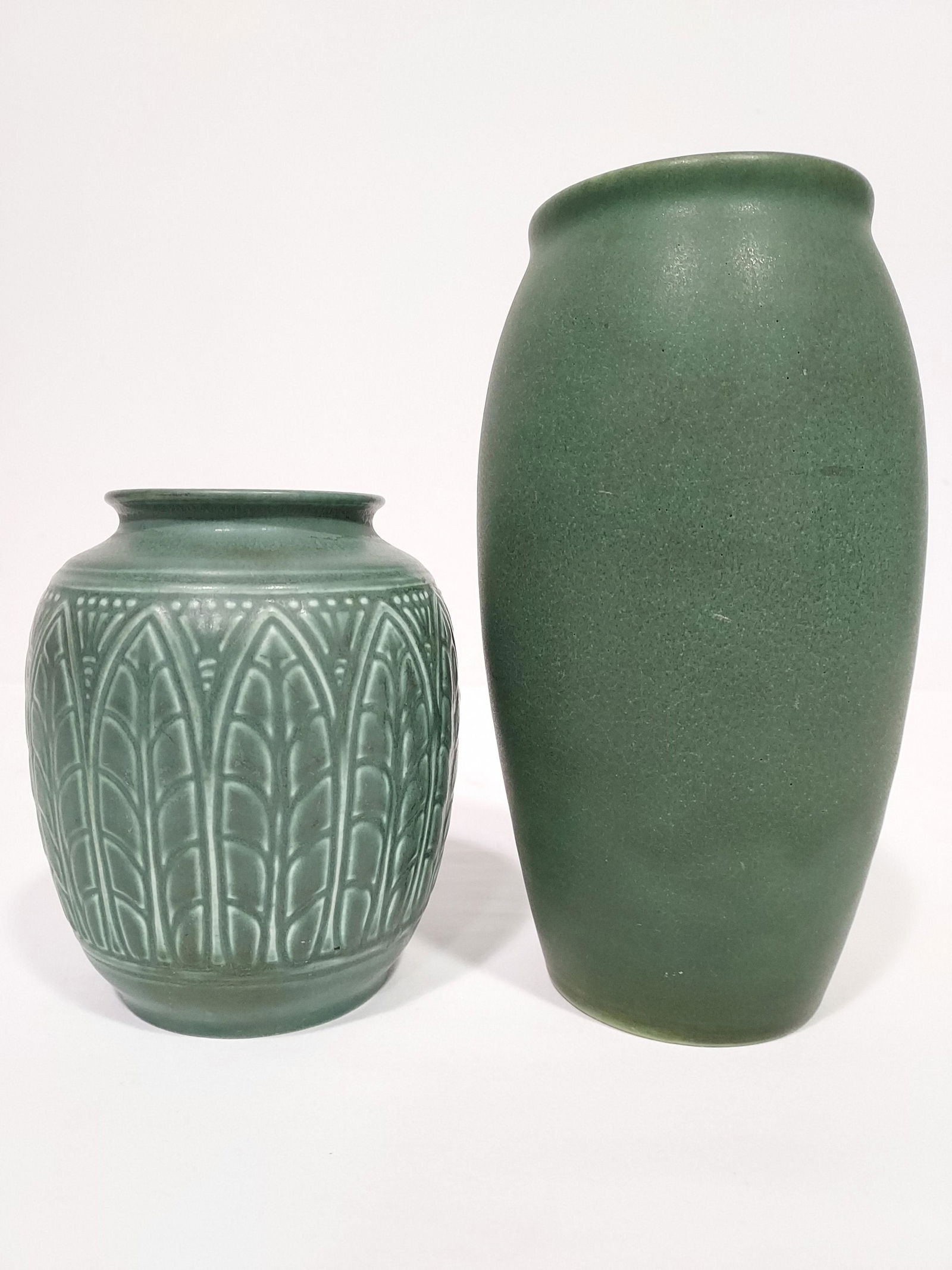 TWO ROOKWOOD GREEN GLAZED VASES 6633 & 917 B (1 of 15)