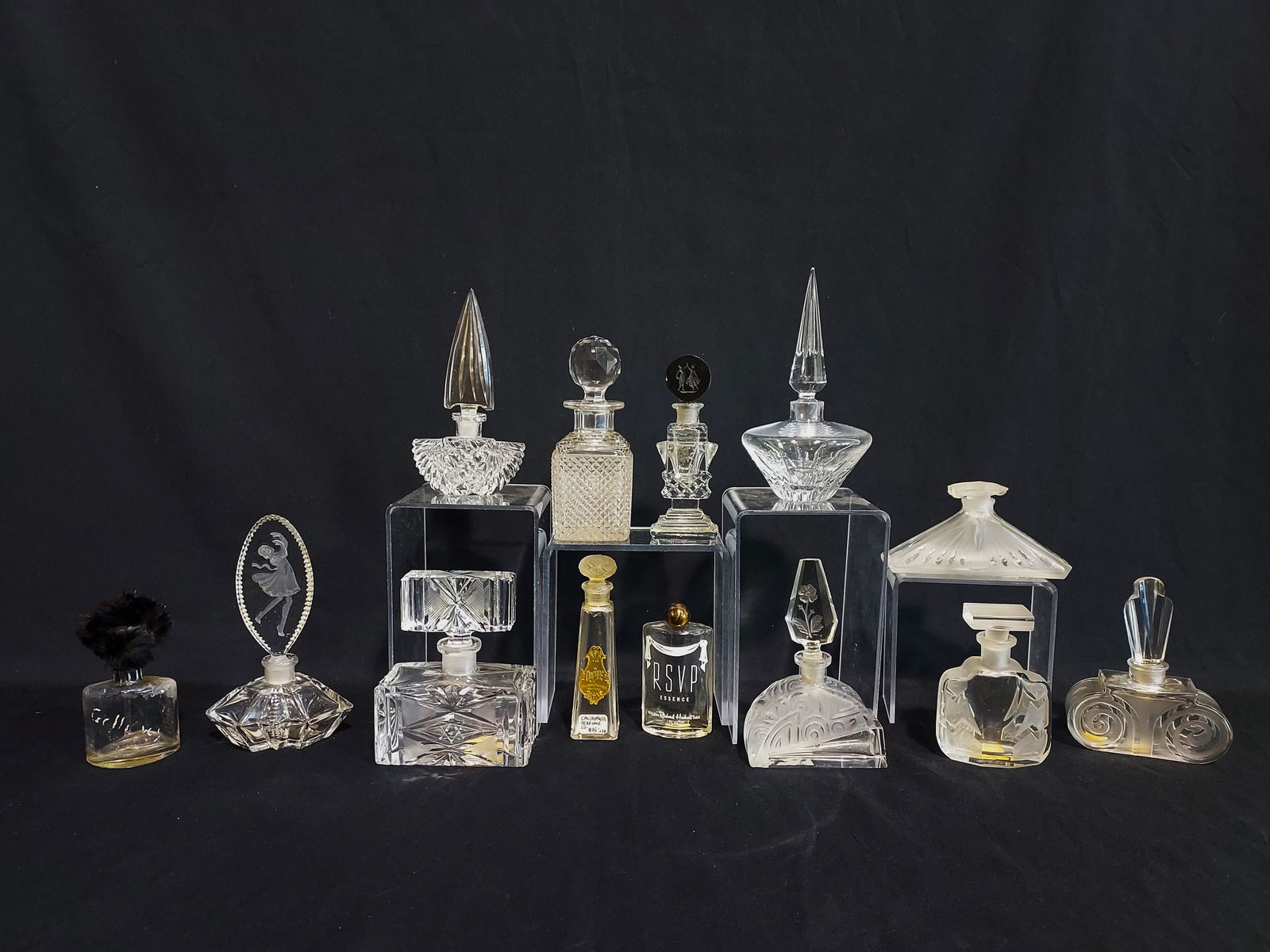 13 COLLLECTIBLE PERFUME BOTTLES CRYSTAL ITAGLIO GL (1 of 15)