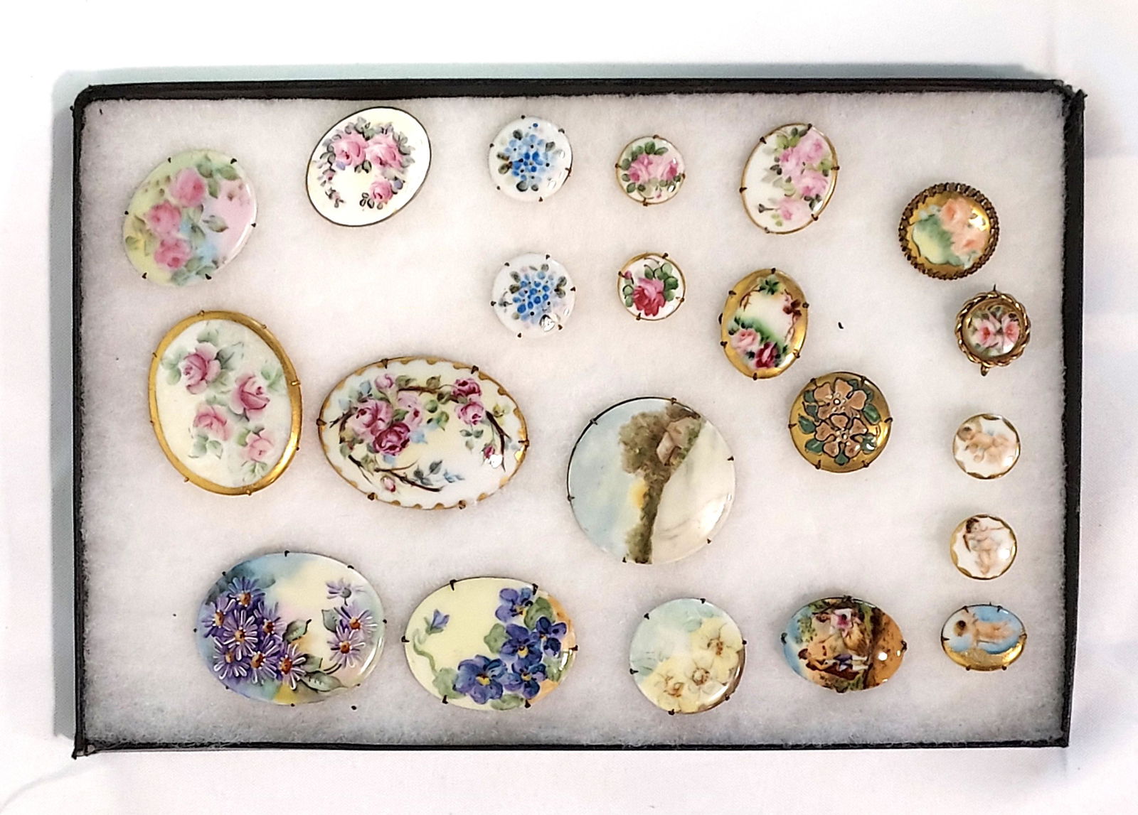 ANTIQUE HAND PAINTED PORCELAIN BROOCHES & BUTTONS (1 of 13)