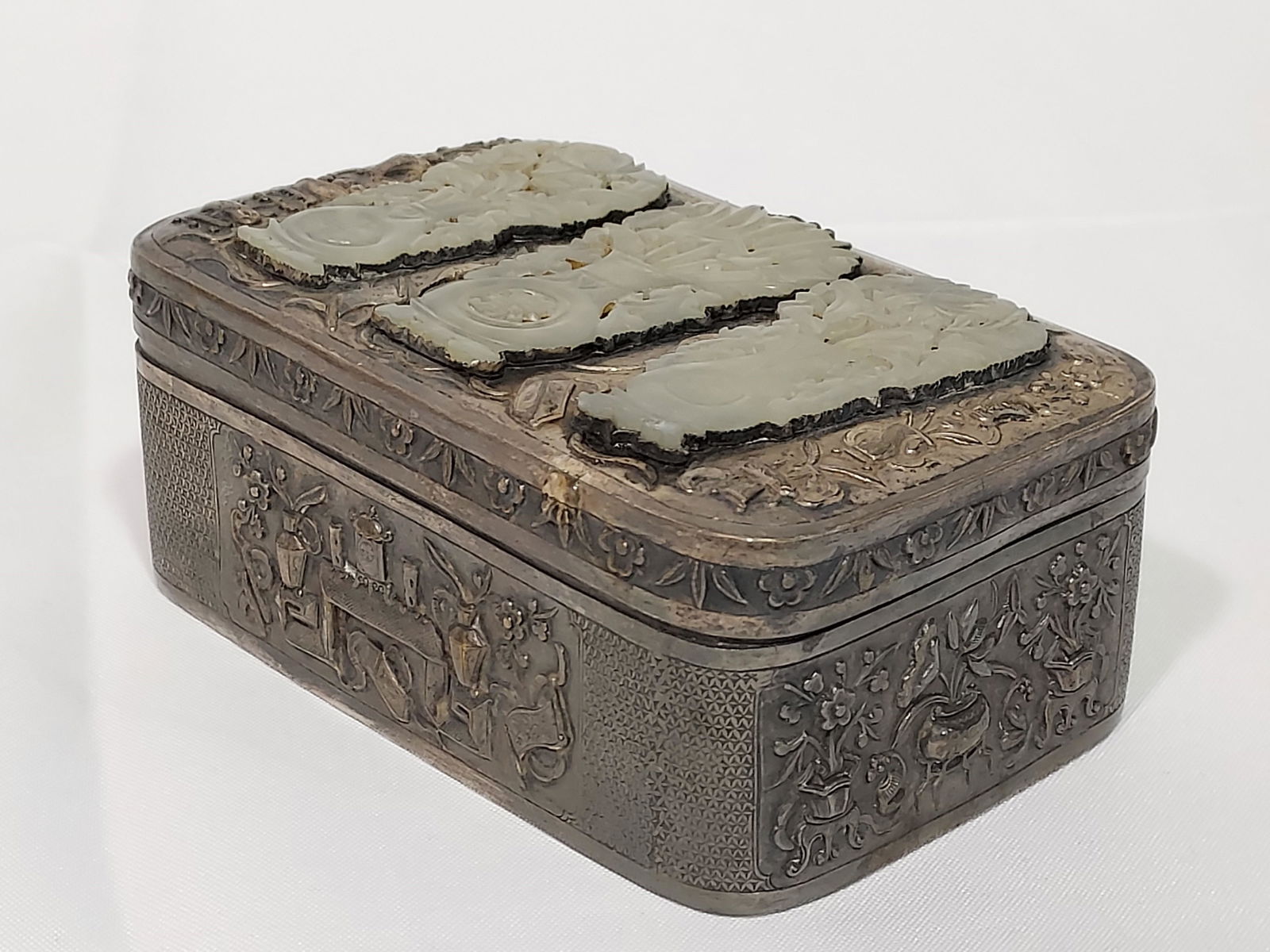 CHINESE EMBOSSED SILVER PLATED BOX W/ JADE (1 of 12)