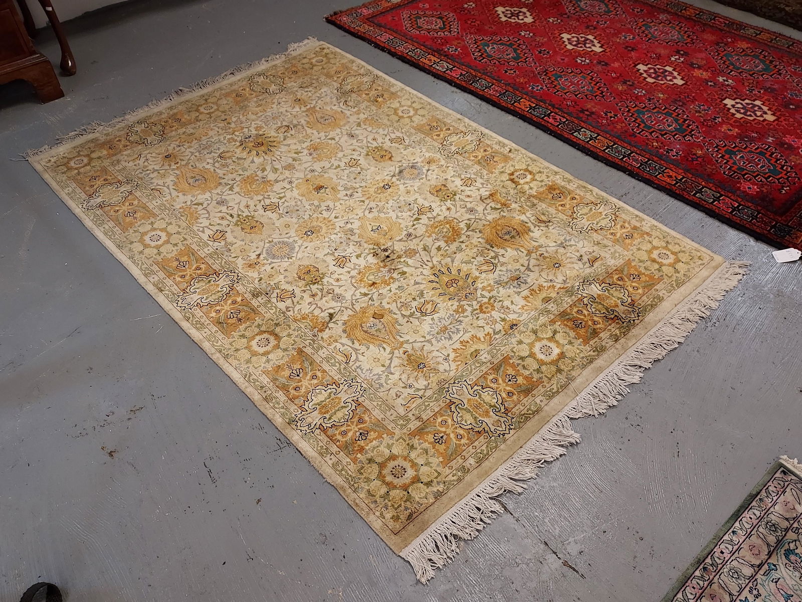 MEDIUM HAND KNOTTED TURKISH RUG 4'X 6' (1 of 5)