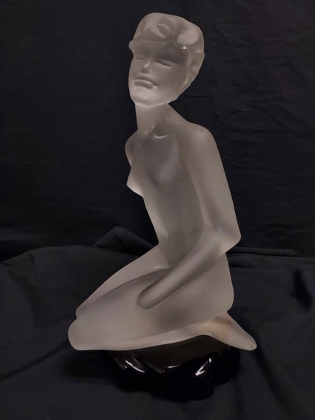LOREDANO ROSIN MURANO GLASS SCULPTURE: Loredano Rosin mid century Murano frosted art glass sculpture of a woman. Signed on the side of her left leg, all upon on a jet black glass base. Measures a total of 15.5" tall x 7.5" x 8.25". Conditi