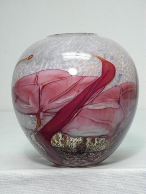 RICHARD SATAVA FLORAL ART GLASS VASE: Richard Satava floral art glass vase. Bulbous form with floral decoration in a mix of colors, including: pink, red, blue, rust, etc. Signed on side of base "R Satava, 1979-91". Condition: good, no chi