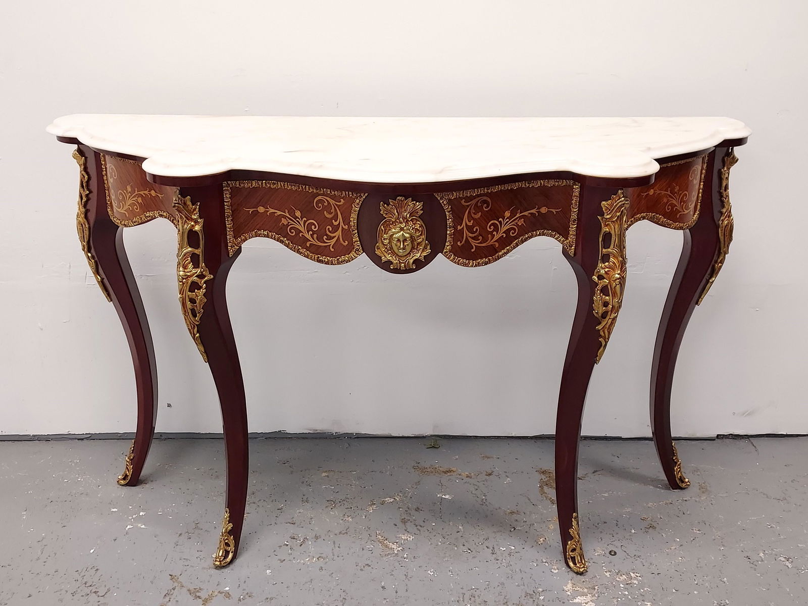 VINTAGE ITALIAN MARQUETRY LOUIS XV STYLE DEMILUNE (1 of 18)