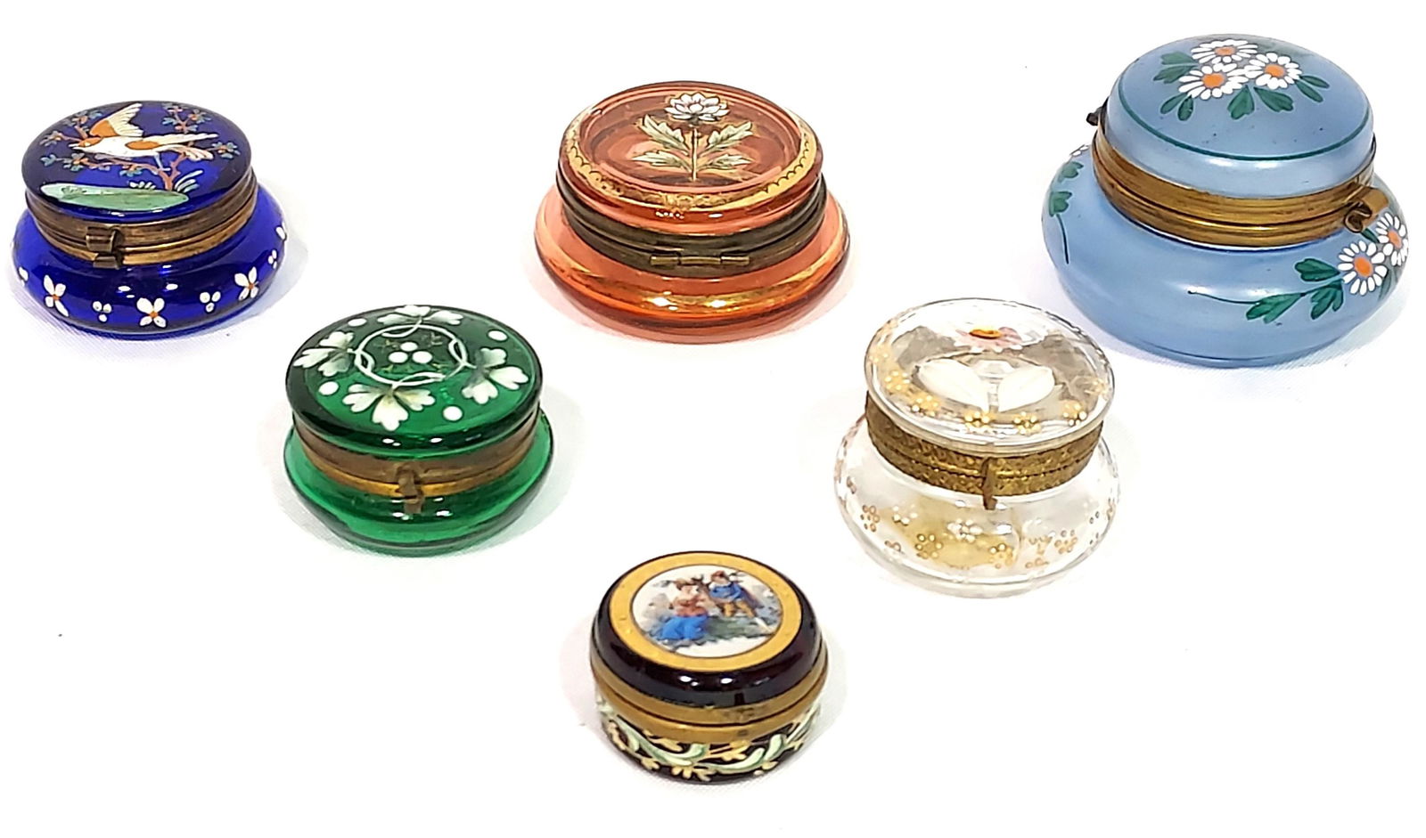 SIX ANTIQUE ENAMELED GLASS PATCH / PILL BOXES (1 of 16)