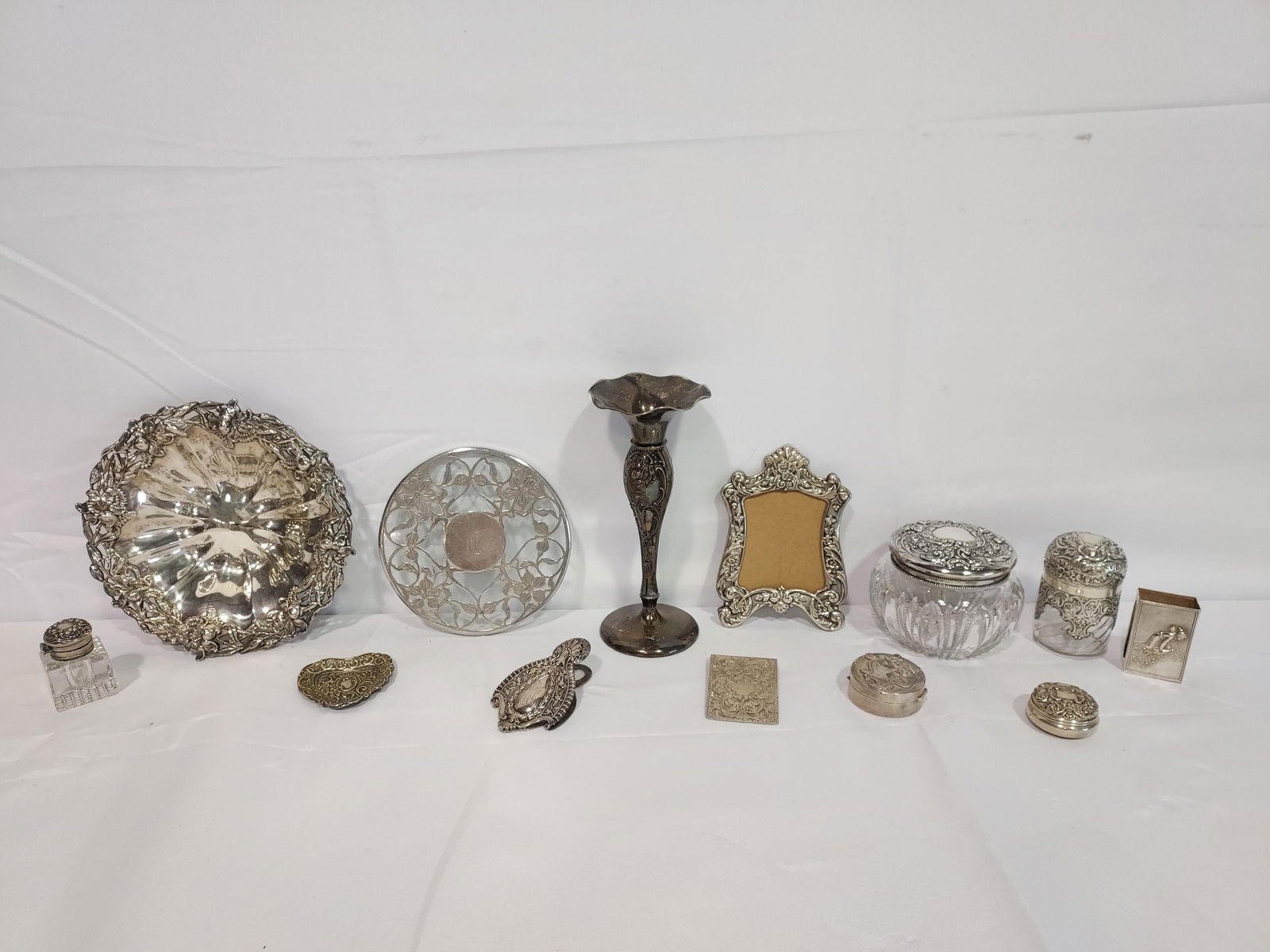 ANTIQUE & VINTAGE STERLING SILVER ACCESSORIES, ET (1 of 20)