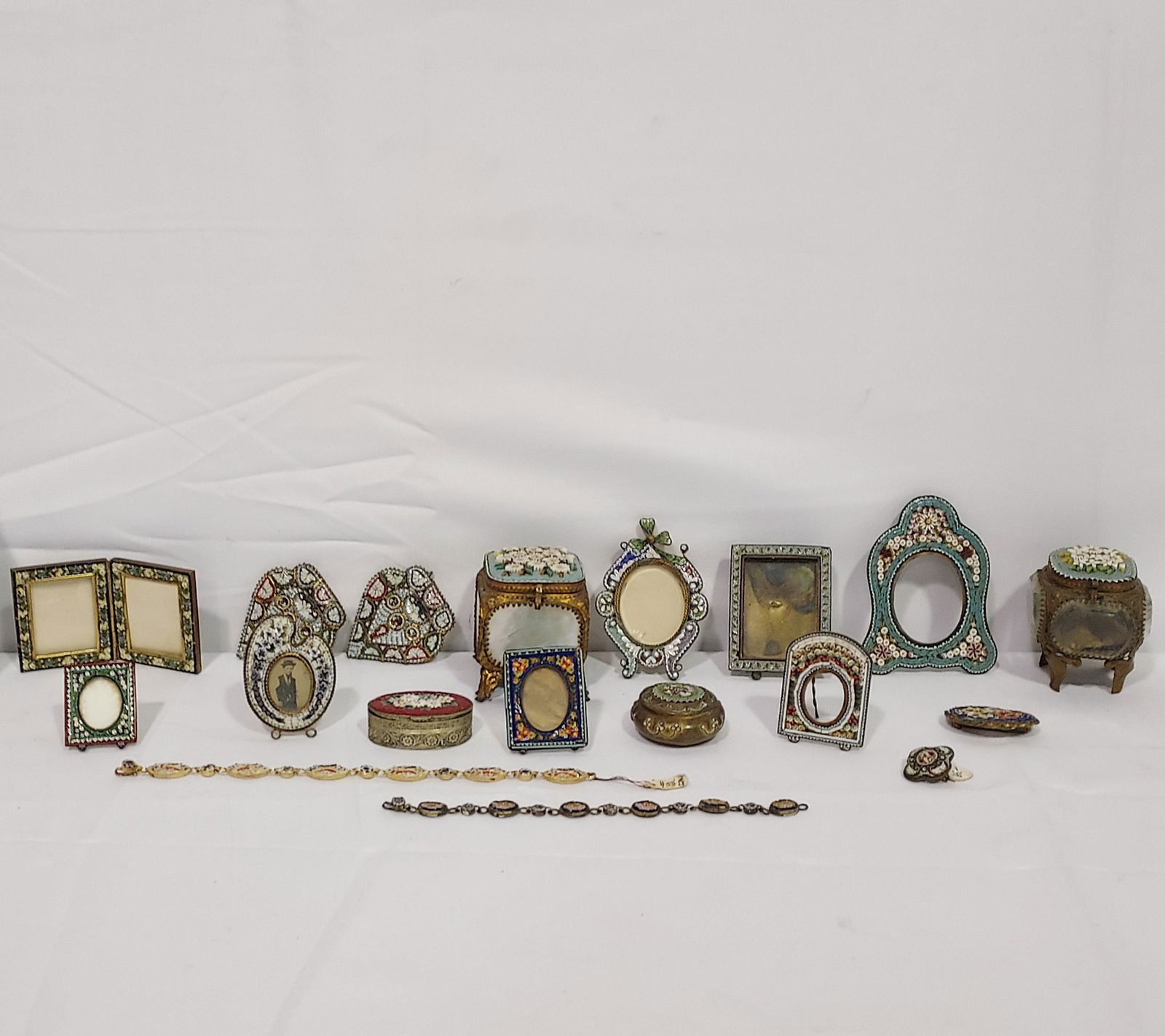 ITALIAN MICROMOSAIC CASKETS FRAMES BOXES JEWELRY (1 of 12)