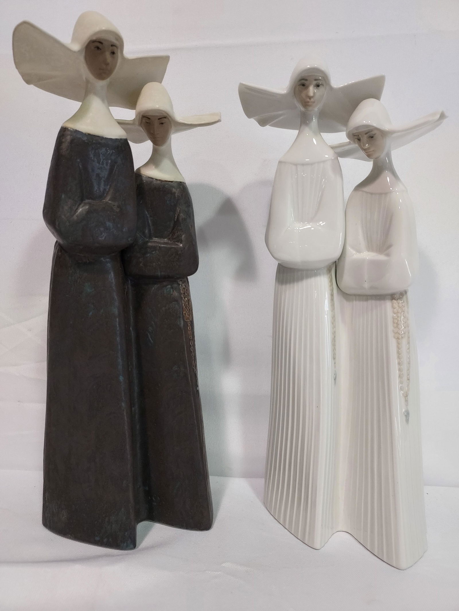 TWO LLADRO PORCELAIN FIGURINES: NUNS 4611 (1 of 17)