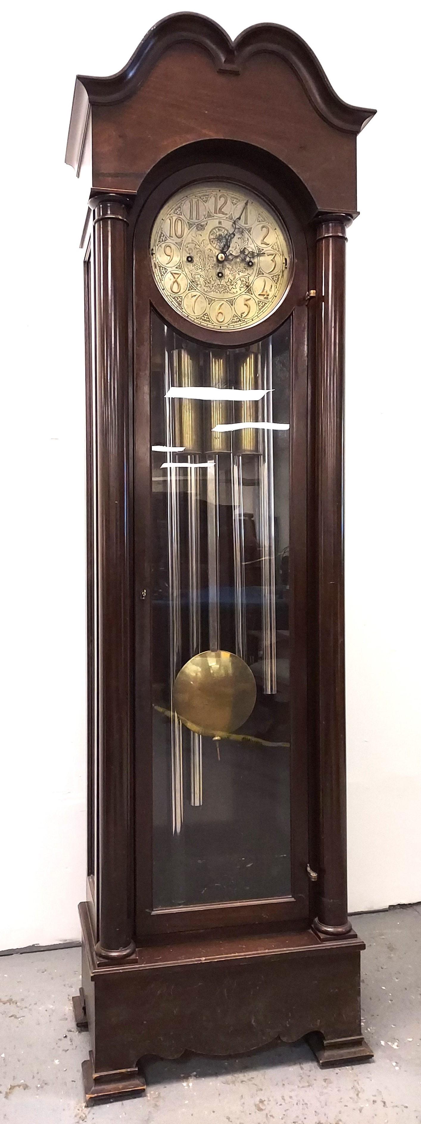 VINTAGE HERSCHEDE DARK WALNUT GRANDFATHER CLOCK (1 of 20)