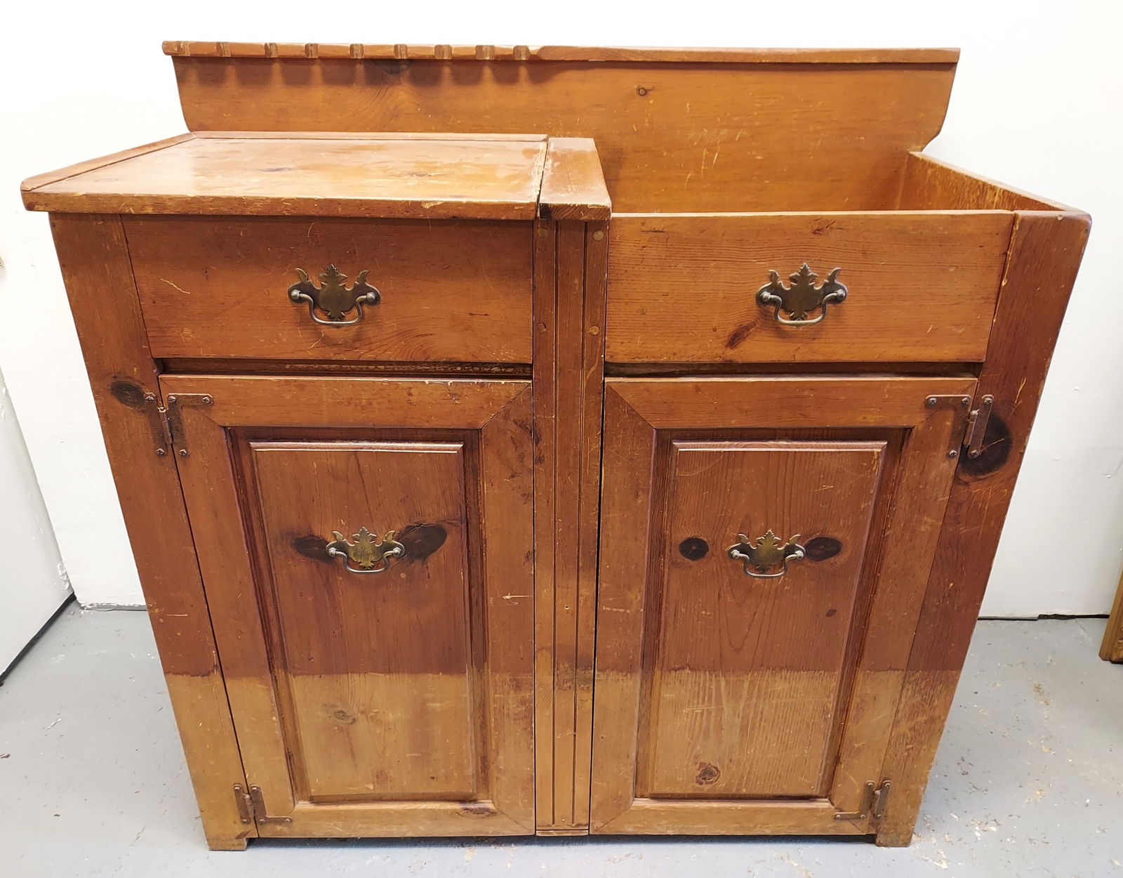ANTIQUE PRIMITIVE PINE DRY SINK CABINET (1 of 11)