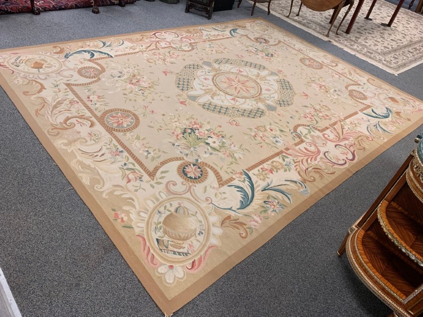 NEEDLEPOINT AUBUSSON DESIGN WOOL HANDMADE CARPET (1 of 14)