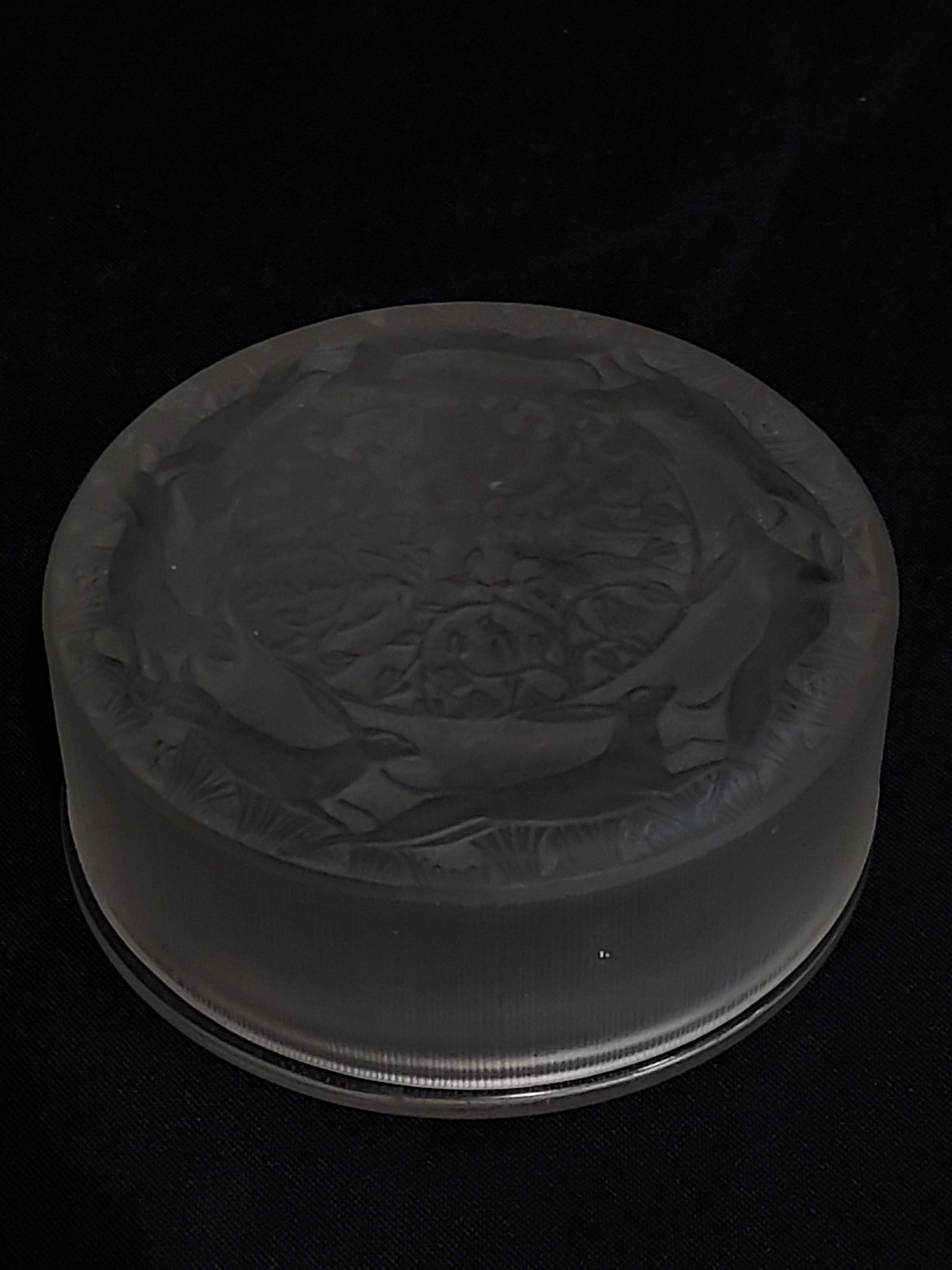 R.LALIQUE 1924 FOUNTAINEBLUEAU POWDER BOX (1 of 7)