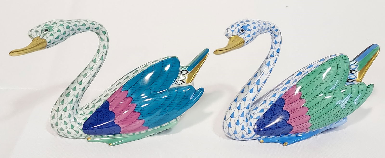 TWO HEREND FISHNET PORCELAIN SWANS: GREEN, BLUE (1 of 11)
