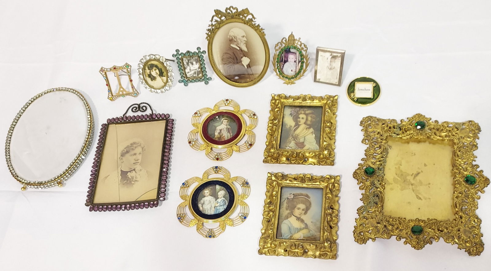 VINTAGE FRAMES BRONZE, WOOD, JEWELED, SILVER, STRO (1 of 16)