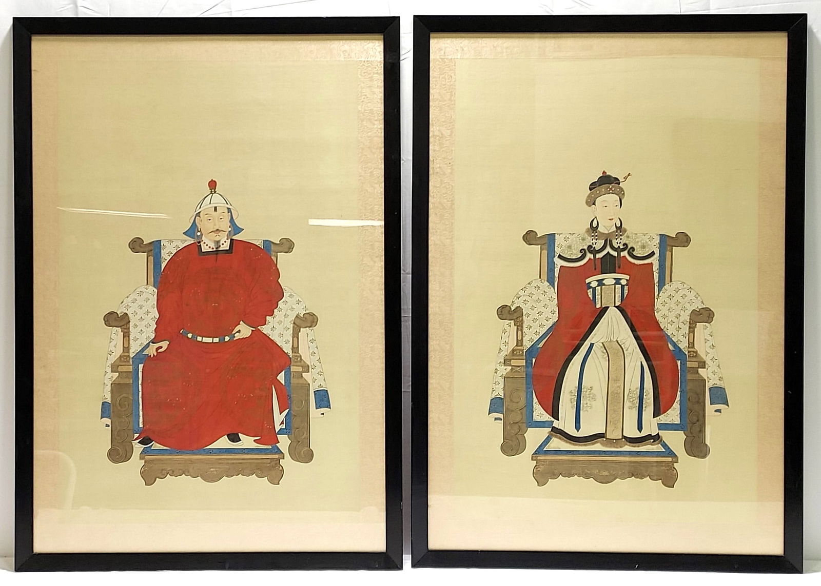 TWO VINTAGE CHINESE ANCESTRAL PORTRAIT PAINTINGS (1 of 12)