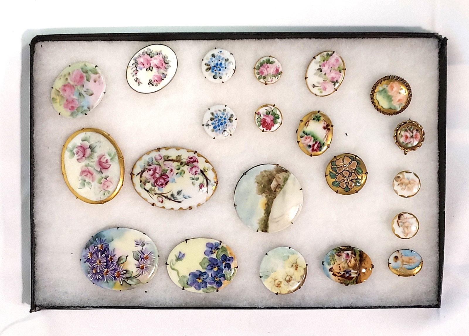 ANTIQUE HAND PAINTED PORCELAIN BROOCHES & BUTTONS (1 of 13)