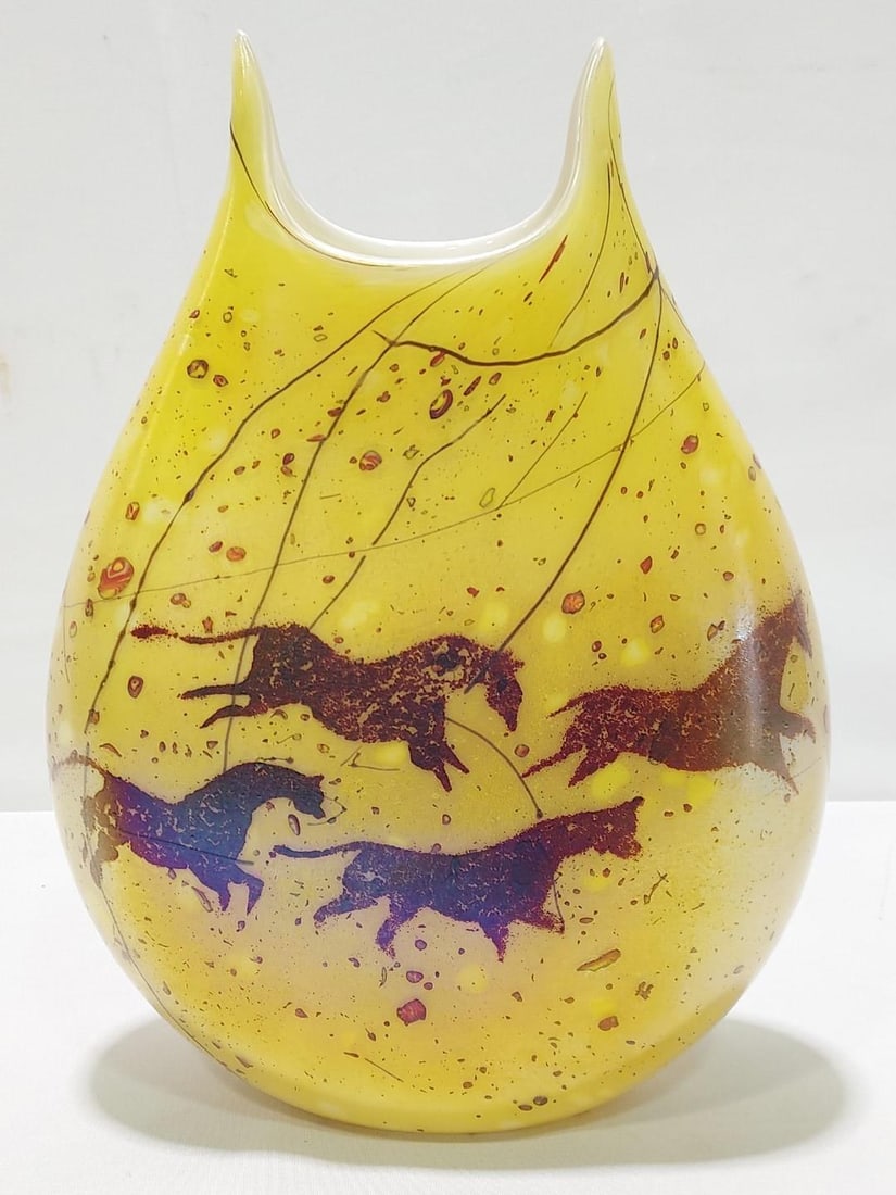 FIELDS & FIELDS ART GLASS VASE "PETROGLYPH" (1 of 13)