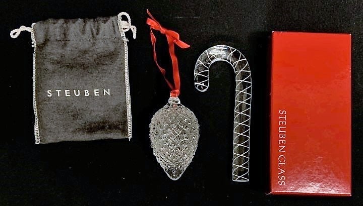 STEUBEN CHRISTMAS ORNAMENT & CANDYCANE PAPERWEIGHT (1 of 8)