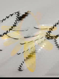 LARGE AFRICAN SHELL CHOKER NECKLACE: A large likely ceremonial choker style necklace of woven cotton, shells, and fur. Measures: 14" x 14". Condition: good.