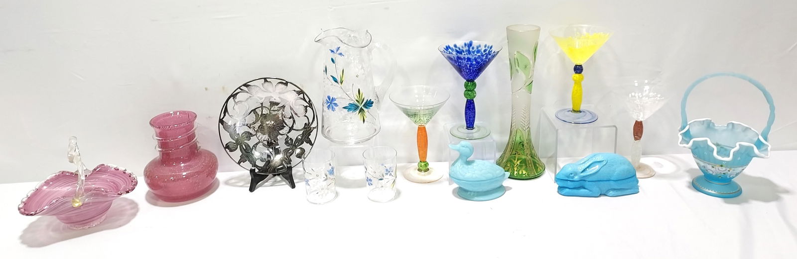 ASSORTED ESTATE ART GLASS: ANTIQUE, ETC. 14 PCS (1 of 15)