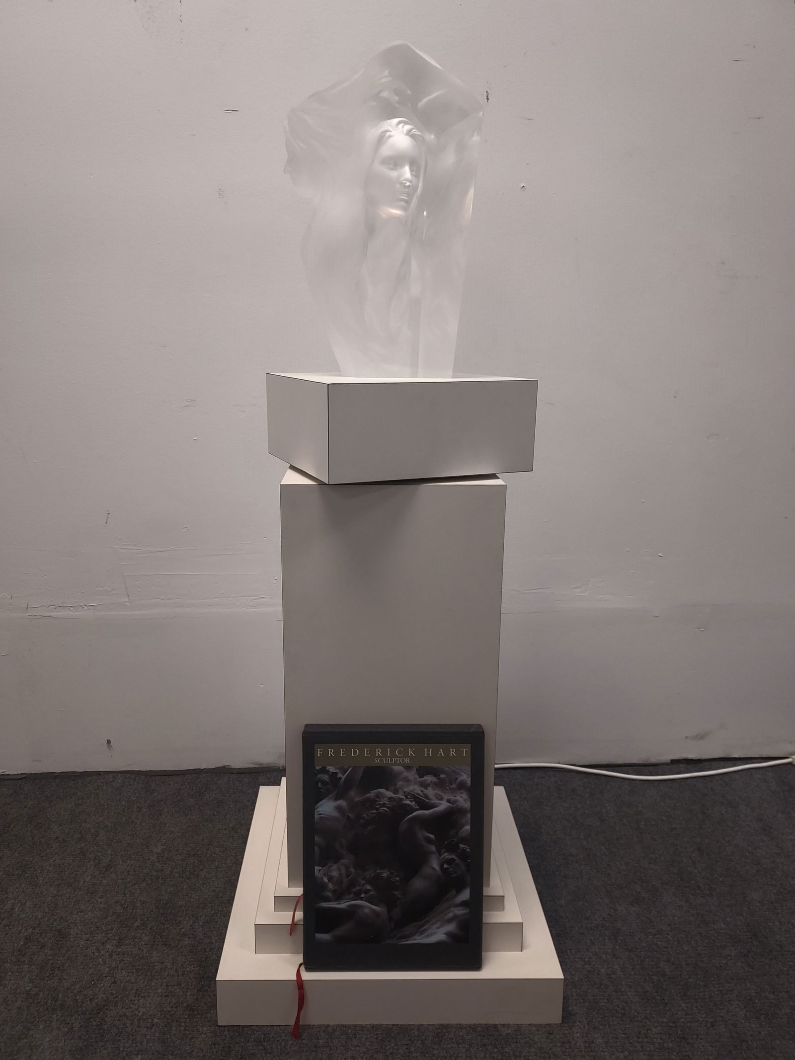 FREDERICK HART "REFLECTIONS" ACRYLIC SCULPTURE (1 of 20)