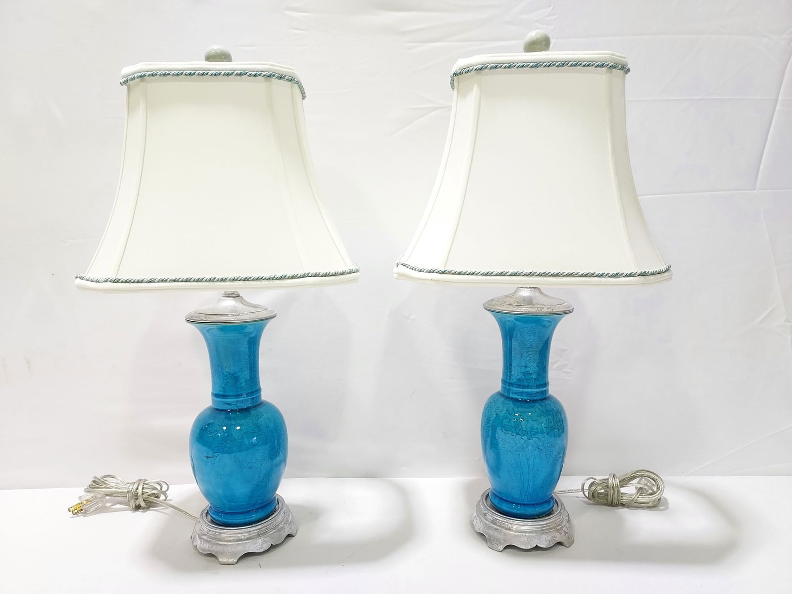 PAIR CHINESE BLUE GLAZED PORCELAIN TABLE LAMPS (1 of 16)