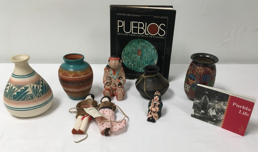 ASSRTD NATIVE AMERICAN COLLECTIBLES, POTTERY, ETC (1 of 17)