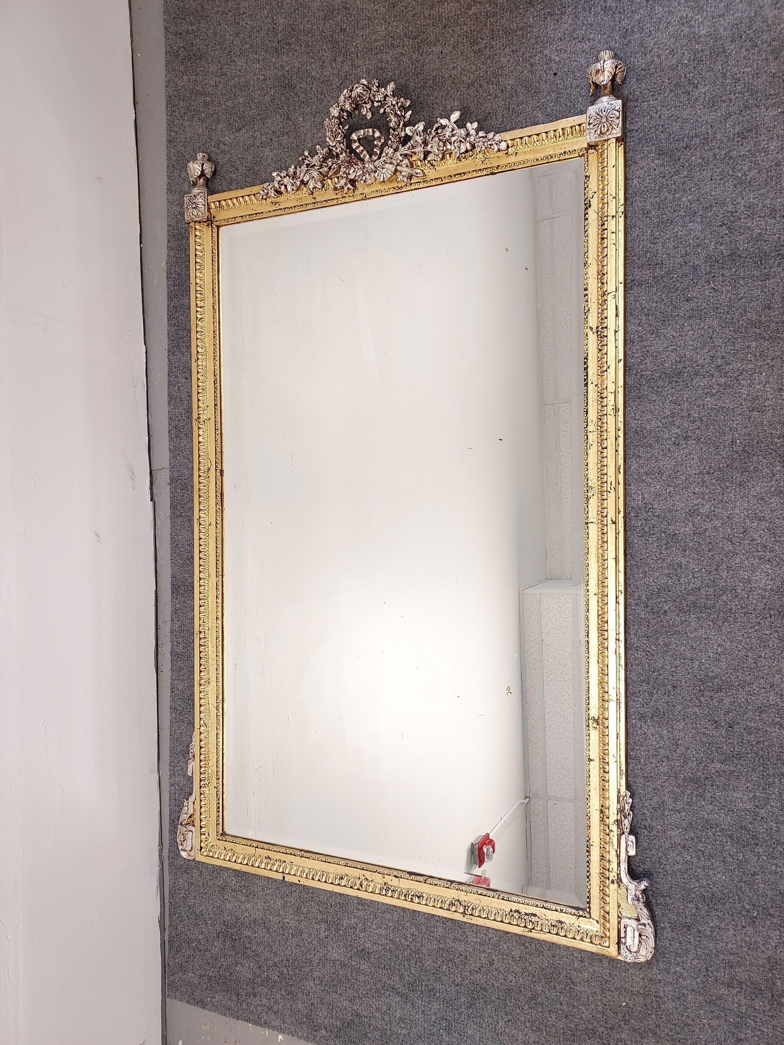 LARGE LOUIS XVI STYLE GILTWOOD WALL MIRROR (1 of 10)