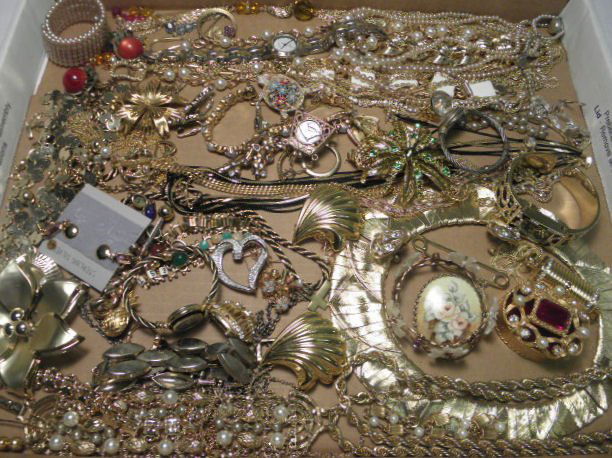 TRAY LOT ASSORTED LADIES COSTUME JEWELRY: CORO, KR: Tray lot of assorted ladies costume jewelry. Includes gold filled, silver tone, faux pearls, faux jewels, beads, enamel, and more, but mostly gold tone pieces. Makers include Coro, Krementz, Liz Claib