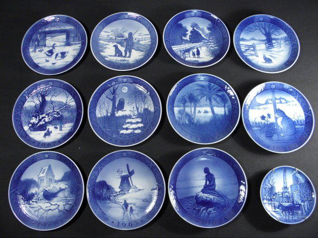 Dating royal copenhagen porcelain