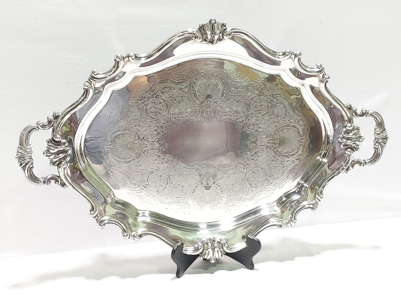 REED & BARTON "VICTORIAN" SILVER PLATED PLATTER (1 of 8)