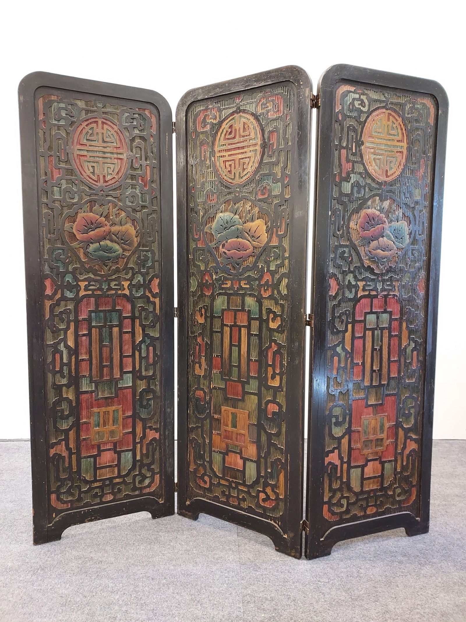 SOUTHEAST ASIAN CARVED WOOD ROOM DIVIDER SCREEN (1 of 16)