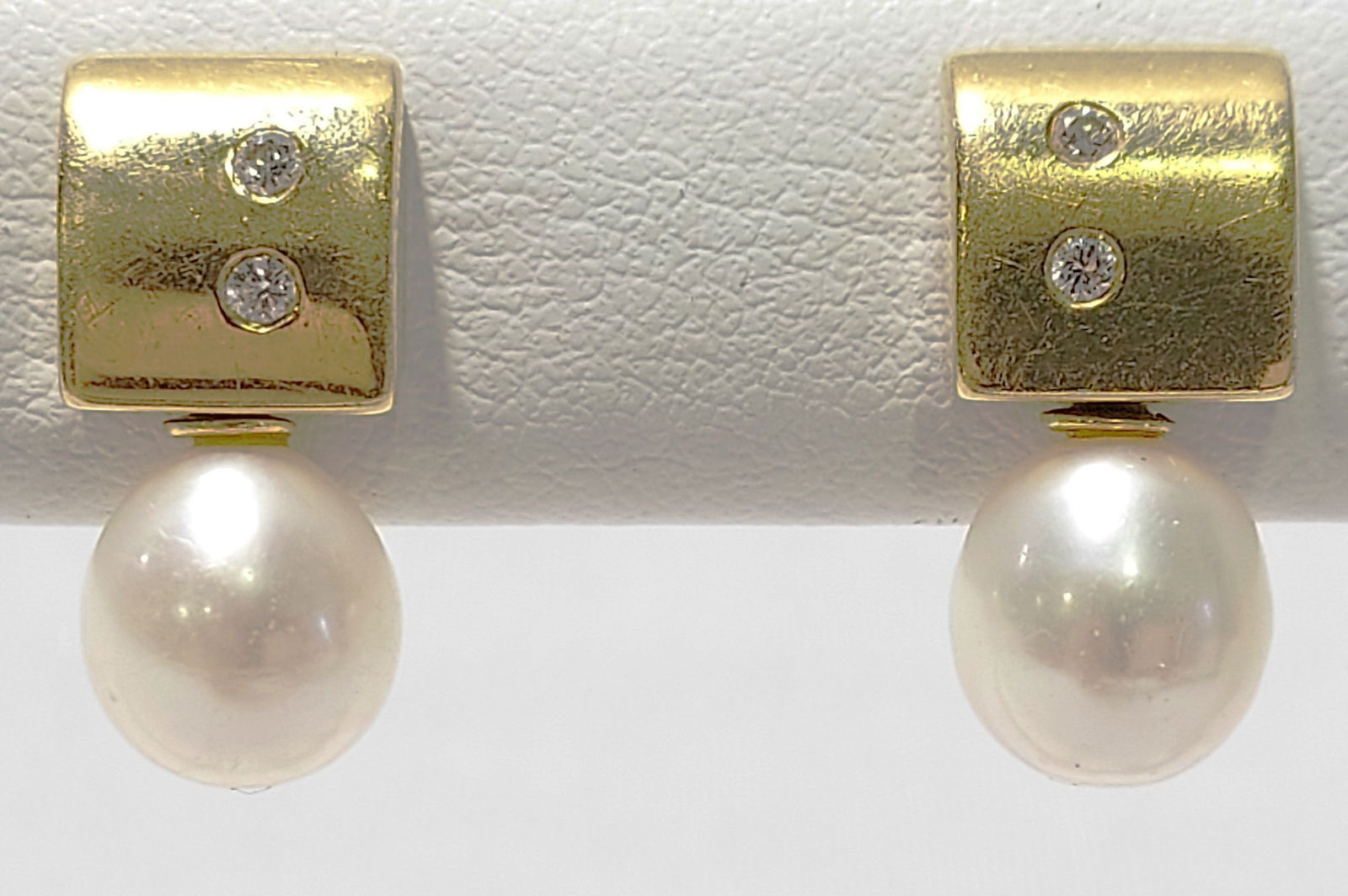 PAIR 14K YG, DIAMOND, & PEARL EARRINGS 6.6g (1 of 4)