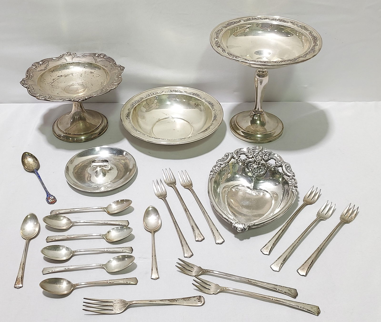 ASSORTED STERLING SILVER TABLEWARES 16+ TROY (1 of 20)