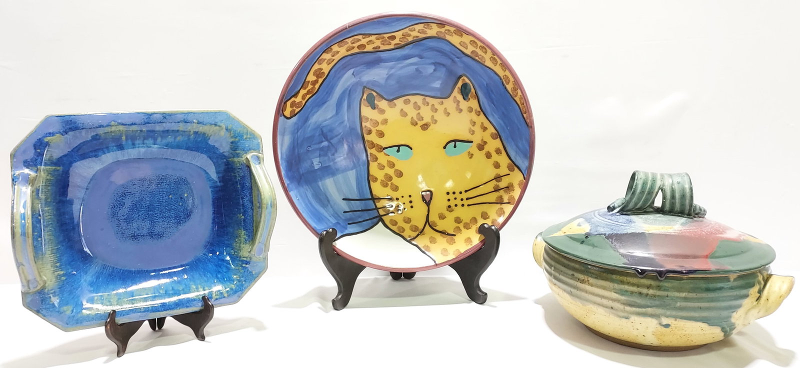 THREE PIECES OF CONTEMPORARY ART POTTERY (1 of 18)