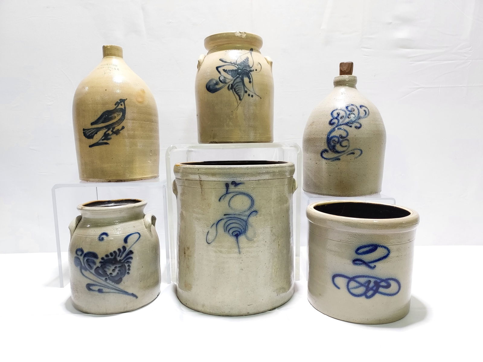 SIX ANTIQUE SALT GLAZED STONEWARE CROCKS & JUGS (1 of 20)