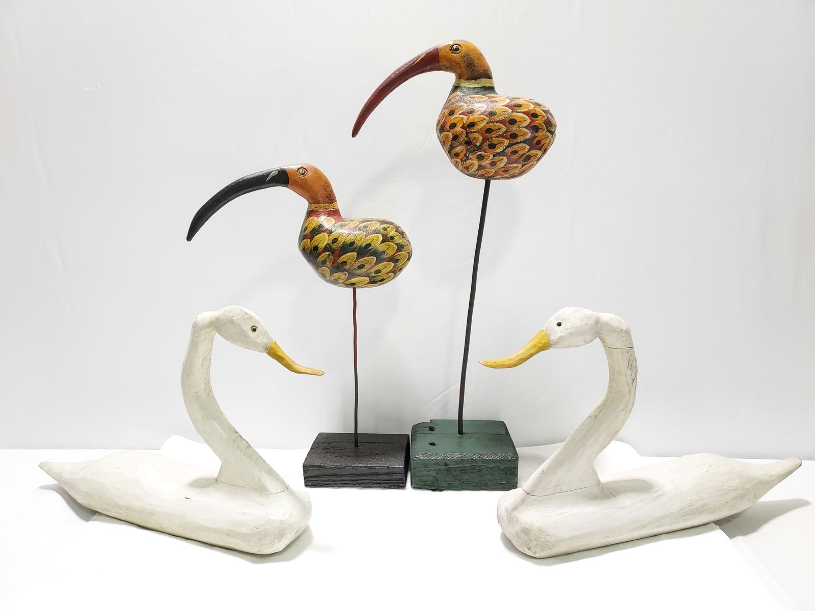PAIR FOLK ART CARVED WOOD SWANS & SHORE BIRDS (1 of 17)